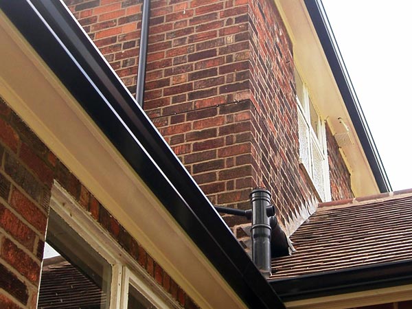 Seamless guttering approved Mustang